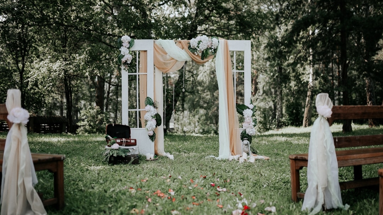 Photo Unique wedding booth