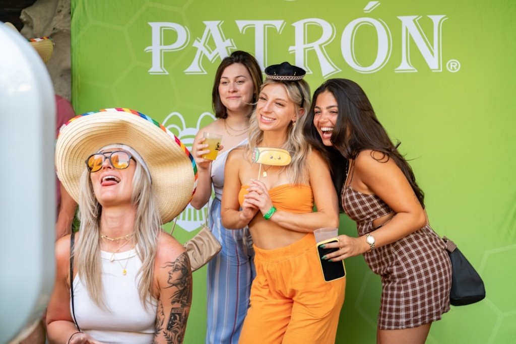 Photo selfie photo booth rental